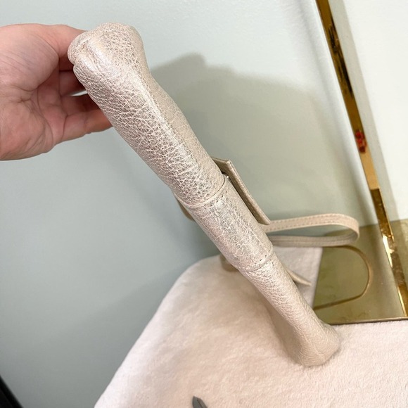 Laudi Vidni Silver Metallic Foldover Leather Sling Mini Shoulder Bag - Picture 6 of 9